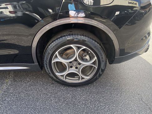 Used 2024 Alfa Romeo Stelvio Ti image 21