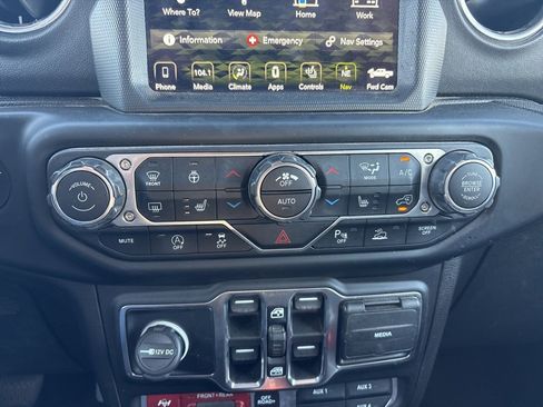 Used 2020 Jeep Gladiator Rubicon image 18