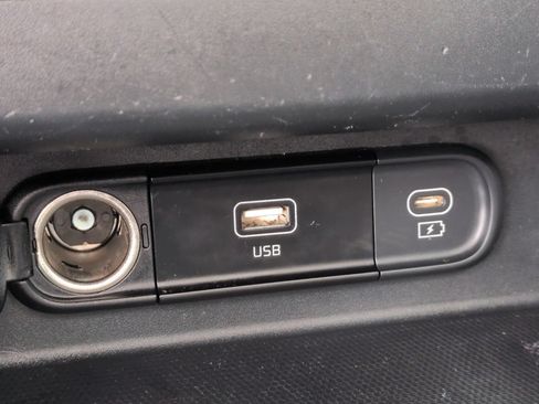 Certified 2024 Kia Seltos EX AWD/4WD image 28