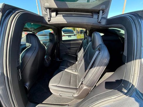 Used 2018 Tesla Model X 100D image 26