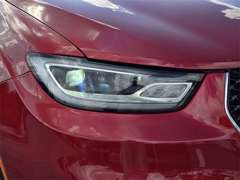 New 2026 Chrysler Pacifica Select image 7