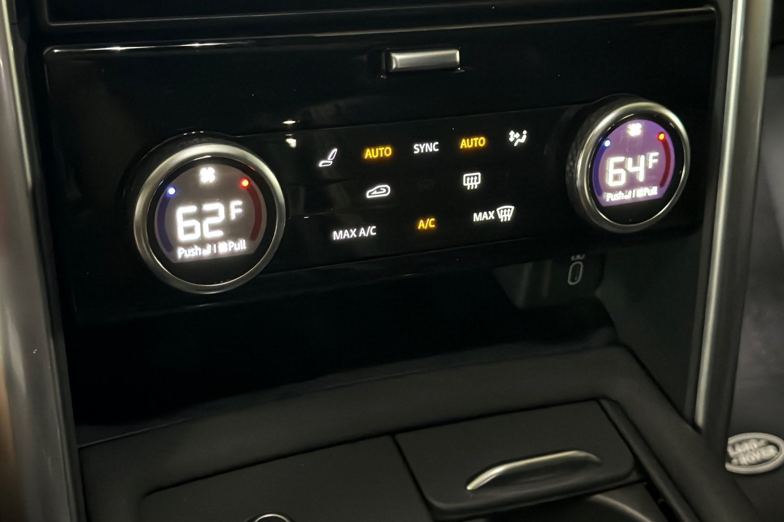 New 2026 Land Rover Discovery S AWD/4WD image 18