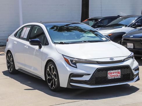 Certified 2025 Toyota Corolla FX w/ Convenience Package FWD image 3