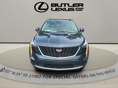 Used 2020 Cadillac XT4 Premium Luxury FWD image 2
