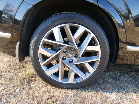 Used 2022 Hyundai Santa Fe Calligraphy image 11