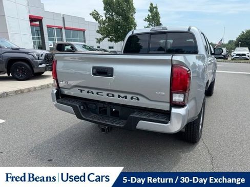 Certified 2022 Toyota Tacoma SR AWD/4WD image 6