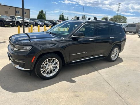 Used 2021 Jeep Grand Cherokee L Summit w/ Advanced Protech Group IV AWD/4WD image 38