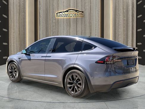 Used 2022 Tesla Model X Plaid AWD/4WD image 8