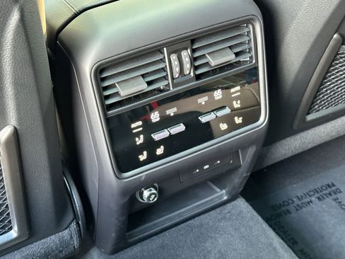 Certified 2025 Porsche Cayenne image 15