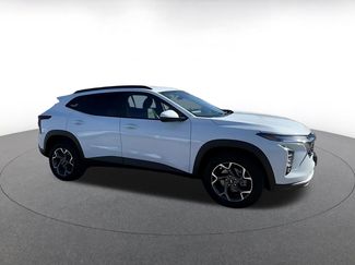 Used 2025 Chevrolet Trax LT video 2