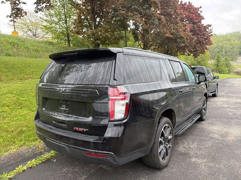 Used 2023 Chevrolet Suburban RST w/ Luxury Package AWD/4WD image 5