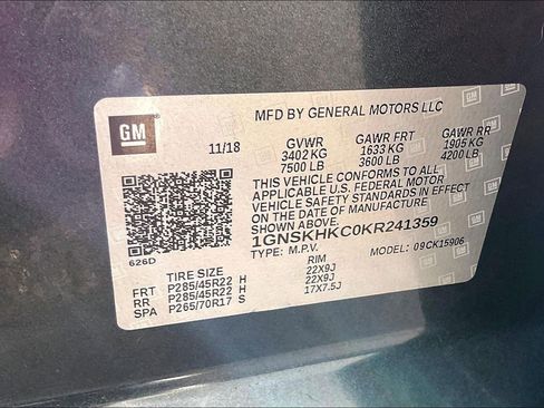 Used 2019 Chevrolet Suburban LT w/ Luxury Package image 31