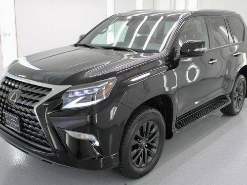 Used 2022 Lexus GX 460 Premium w/ Premium Package image 4