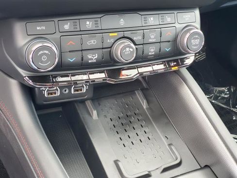 Used 2026 Dodge Durango GT image 17