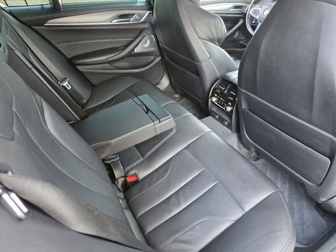 Used 2019 BMW M5 w/ Executive Package image 27