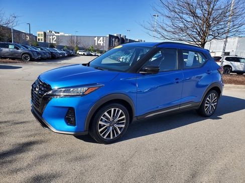 Certified 2024 Nissan Kicks SR FWD image 8