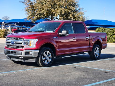 Used 2018 Ford F150 XLT w/ Equipment Group 302A Luxury image 3