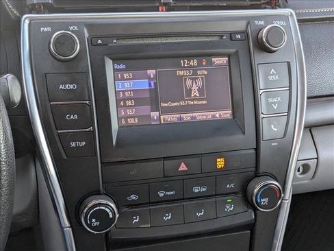 Used 2017 Toyota Camry LE image 13