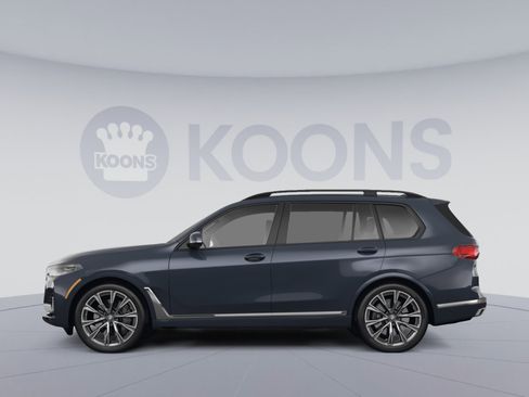Used 2022 BMW X7 xDrive40i w/ Executive Package image 2