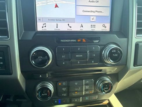 Used 2018 Ford F150 Lariat w/ Equipment Group 502A Luxury AWD/4WD image 54
