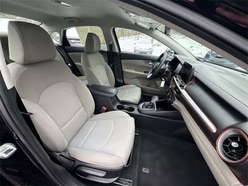 Used 2021 Kia Forte LXS image 20