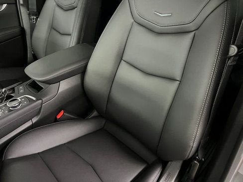 New 2025 Cadillac XT5 Luxury image 15