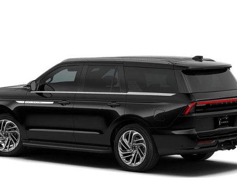 New 2026 Lincoln Navigator Premiere AWD/4WD image 24