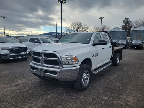 Used 2018 RAM 2500 Tradesman w/ Chrome Appearance Group image 13