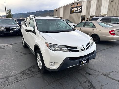 Used 2013 Toyota RAV4 XLE FWD image 1