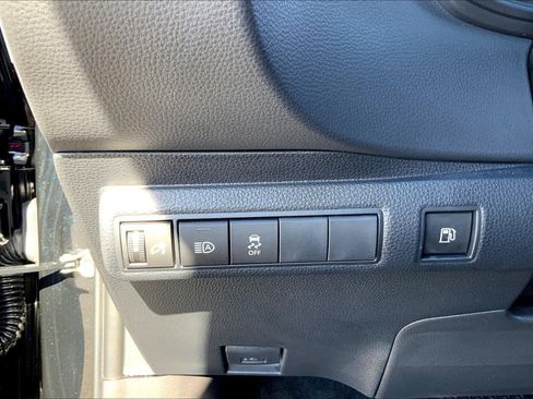 Used 2024 Toyota Corolla SE image 33