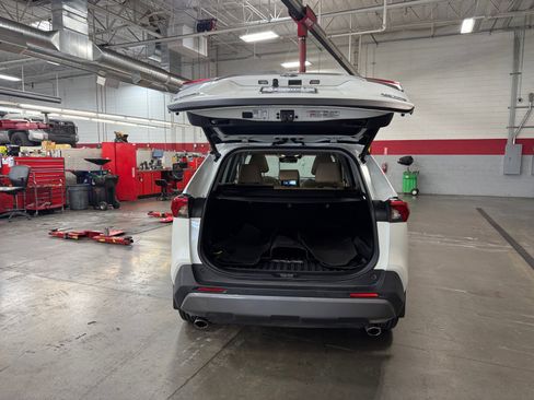 Certified 2021 Toyota RAV4 Limited image 34