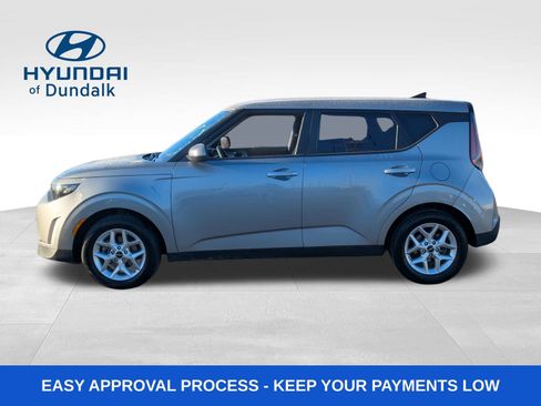 Used 2024 Kia Soul LX w/ Option Group 015 image 2