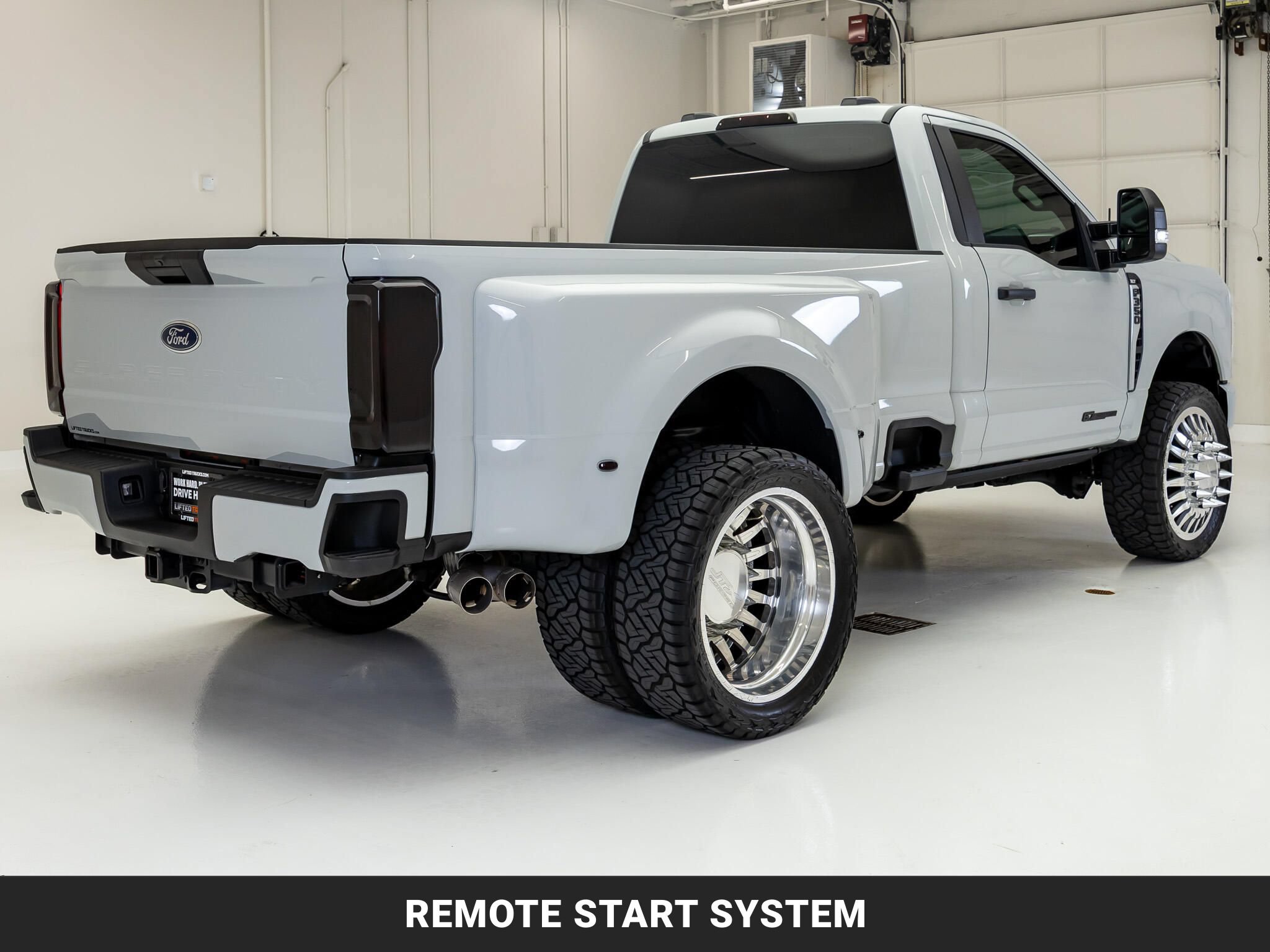 Used 2025 Ford F350 XLT AWD/4WD image 9