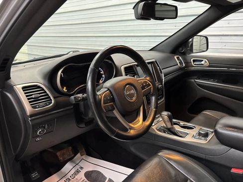 Used 2016 Jeep Grand Cherokee Limited w/ Luxury Group II AWD/4WD image 14