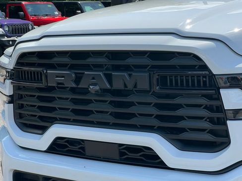 Used 2025 RAM 2500 Big Horn AWD/4WD image 43