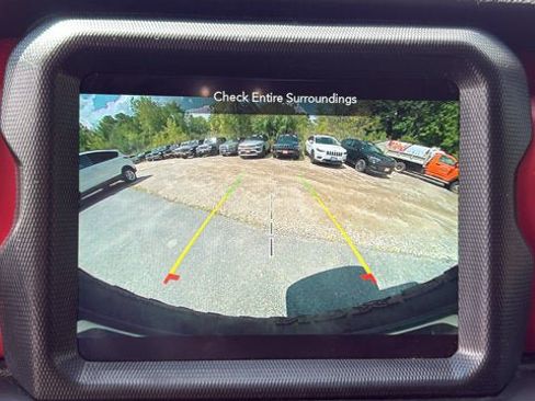 Used 2022 Jeep Wrangler Unlimited Rubicon w/ Dual Top Group AWD/4WD image 19