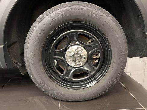 Certified 2025 Ford Explorer Active image 7