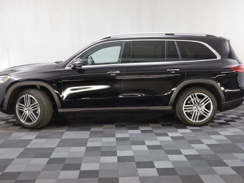 Used 2025 Mercedes-Benz GLS 450 4MATIC image 4
