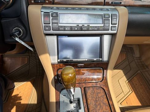 Used 2006 Lexus SC 430 Convertible RWD image 20