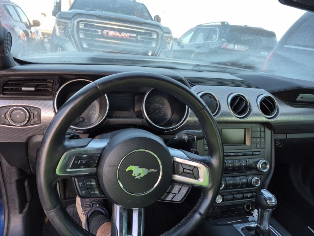 Used 2018 Ford Mustang GT RWD image 4
