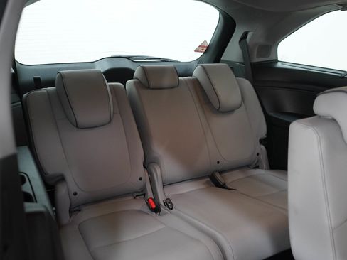 Used 2024 Honda Odyssey Elite image 13