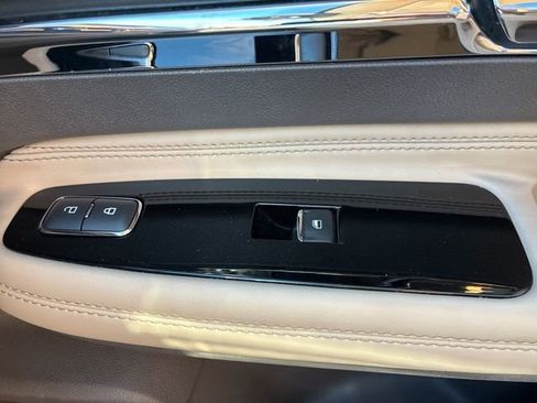 Used 2022 Lincoln Corsair Standard w/ Premium Package image 27