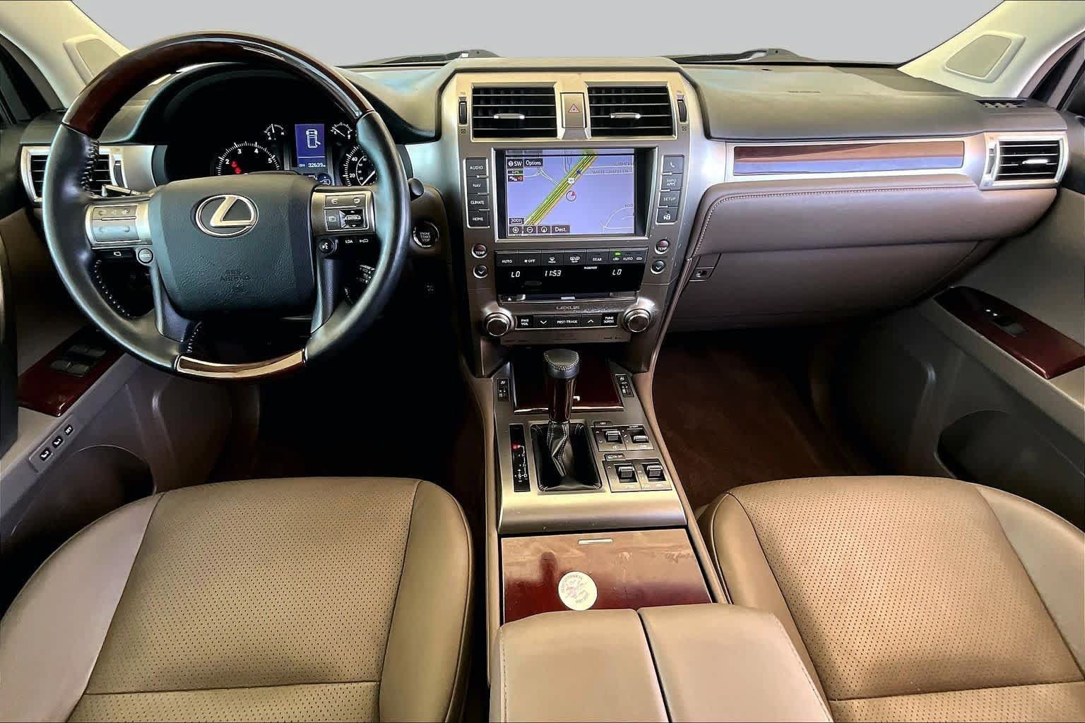 Used 2019 Lexus GX 460 Luxury AWD/4WD image 13