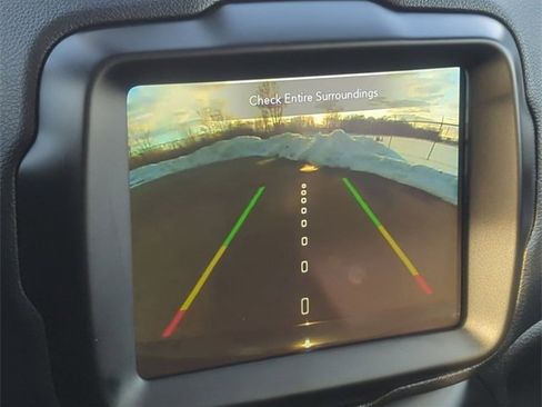 Used 2023 Jeep Renegade Latitude w/ Sun/Sound Group image 19