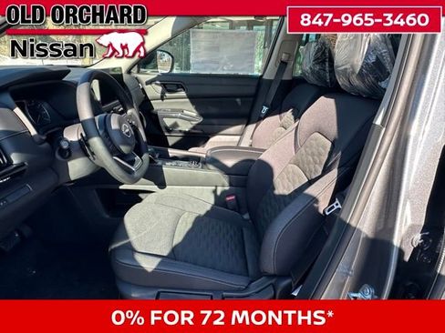 New 2026 Nissan Pathfinder S image 7