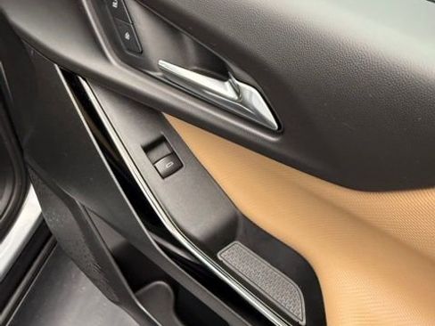 Used 2025 Chevrolet Equinox ACTIV image 48