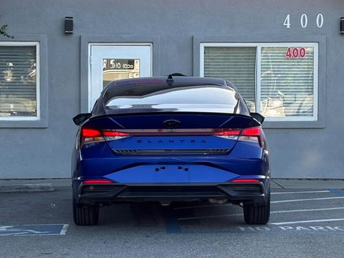Used 2023 Hyundai Elantra SEL FWD image 6