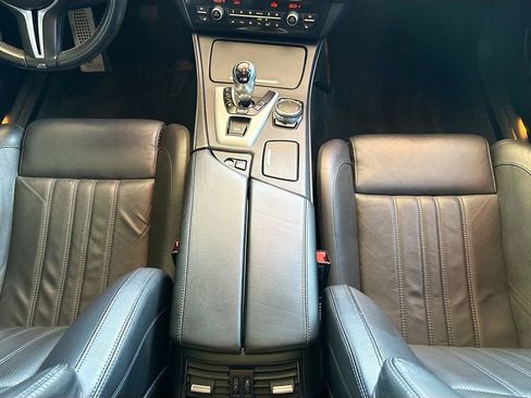 Used 2016 BMW M5 w/ Executive Package RWD image 16