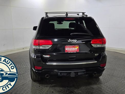 Used 2017 Jeep Grand Cherokee Overland AWD/4WD image 6