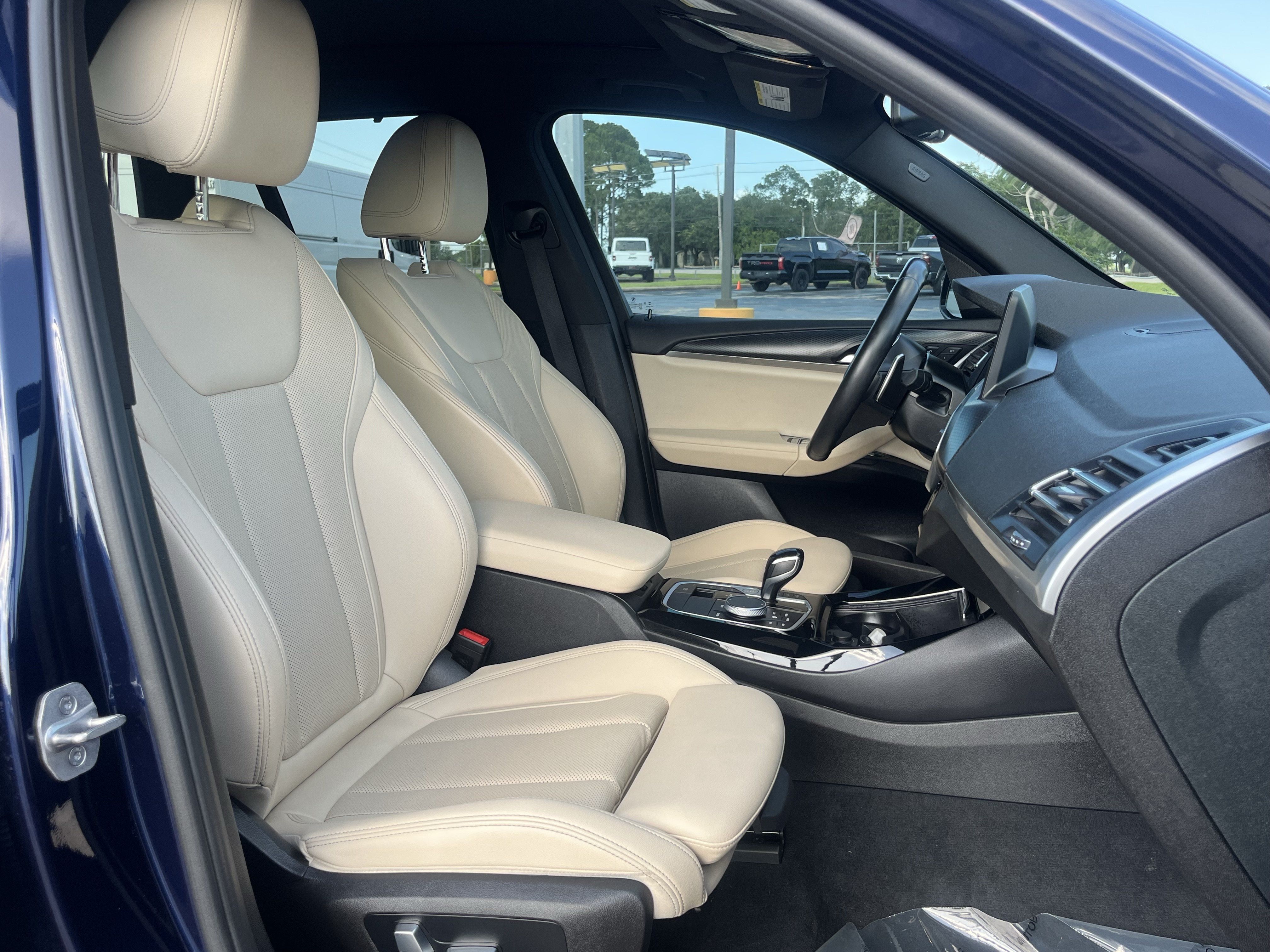 Used 2023 BMW X3 sDrive30i w/ M Sport Package RWD image 30